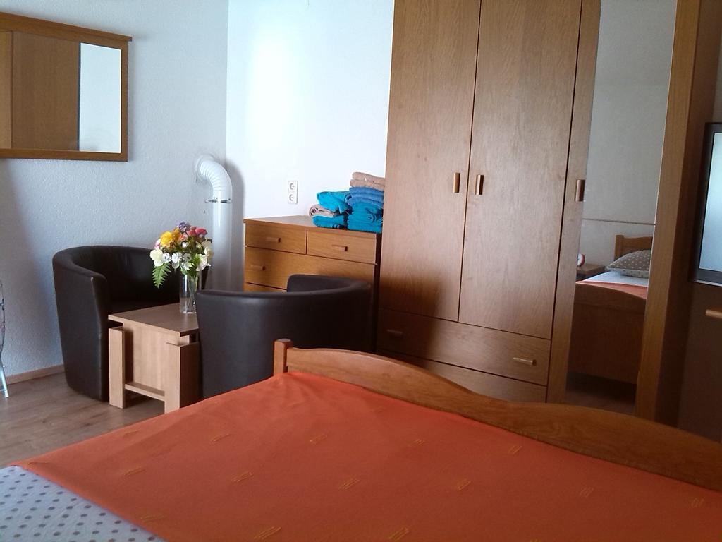 Apartments Batarilo Gornji Karin Szoba fotó