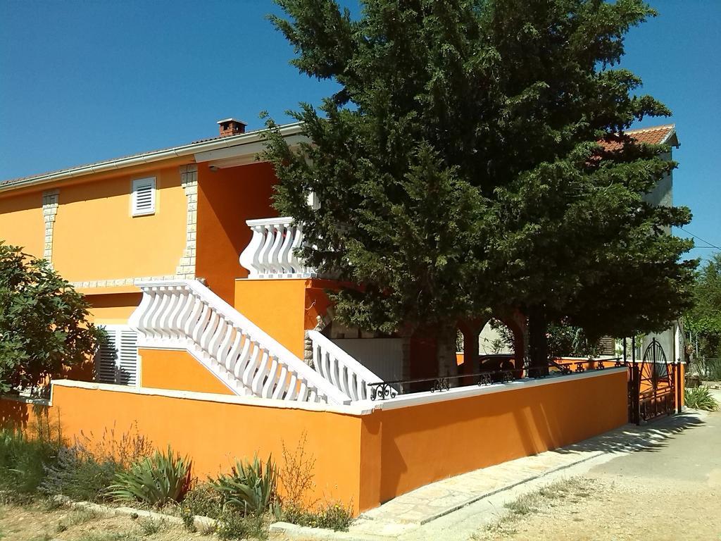 Apartments Batarilo Gornji Karin Kültér fotó