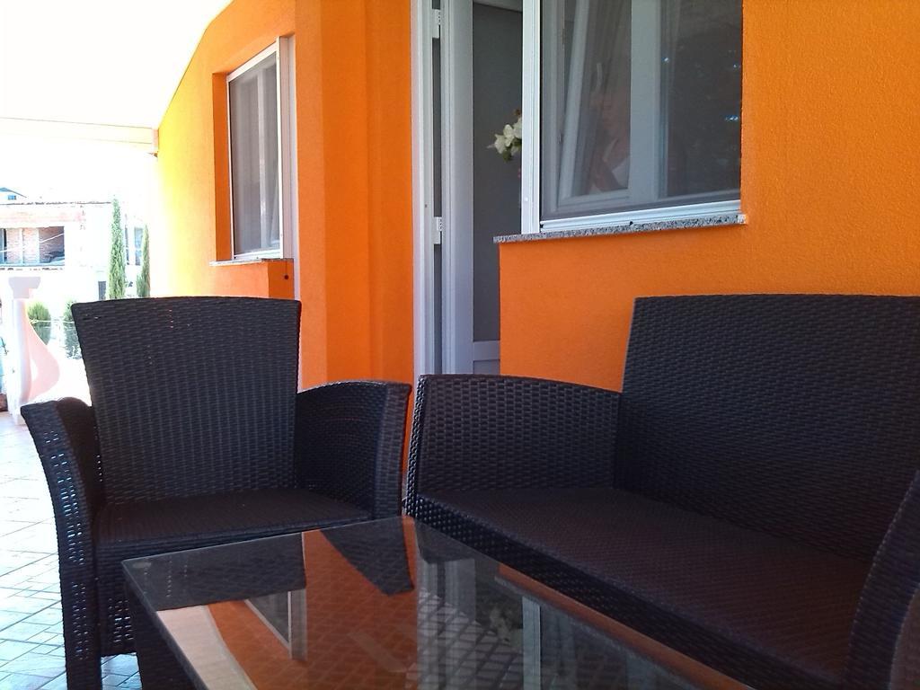 Apartments Batarilo Gornji Karin Szoba fotó